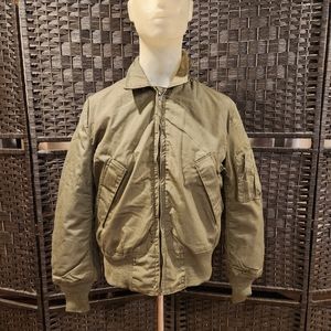 Vintage 80's Army issued bomber jacket sz small